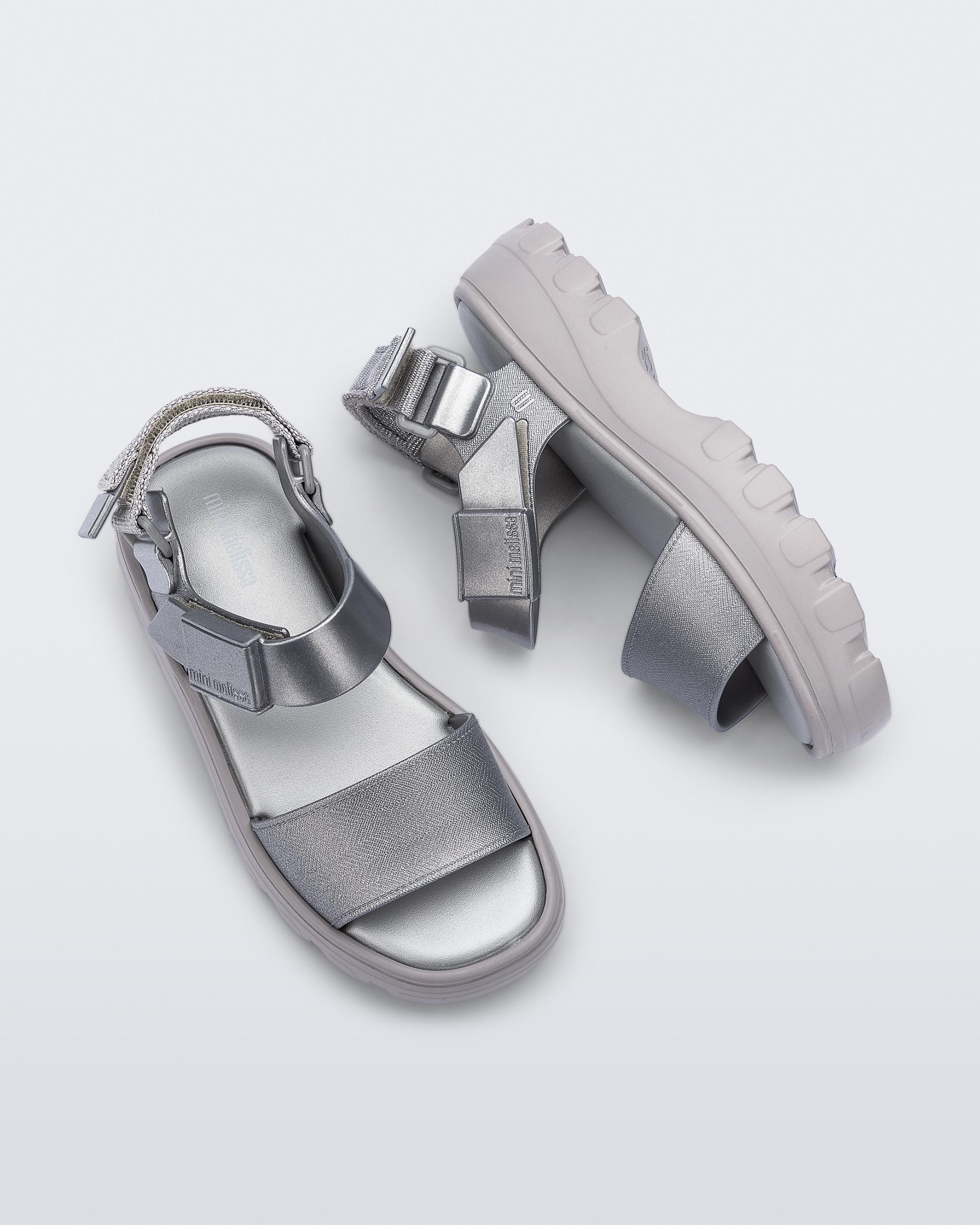 35692 Melissa Kick Off Sandal Sandalet