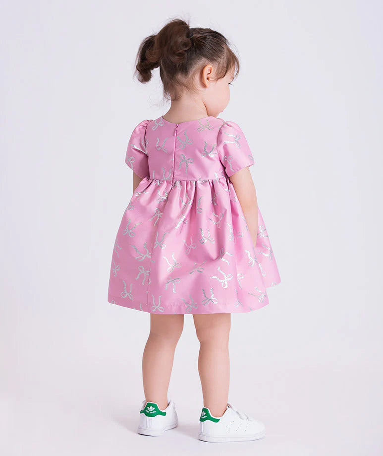 Jakarlı Fiyonklu Kız Bebek Elbisesi